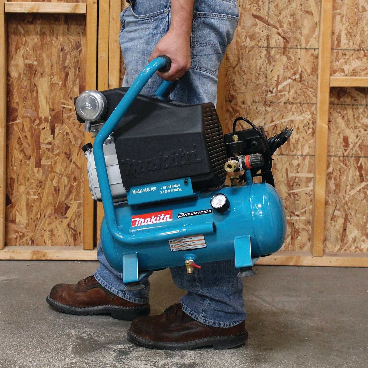 MAKITA, Makita MAC700 2 HP 2.6 Gallon Air Compressor